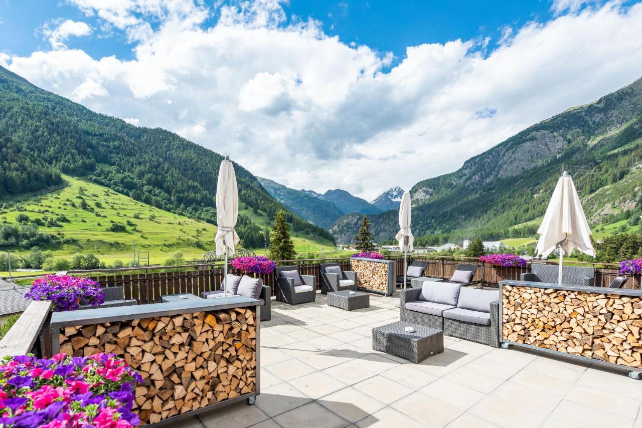 Hotel Crusch Alba Zernez Exteriér fotografie
