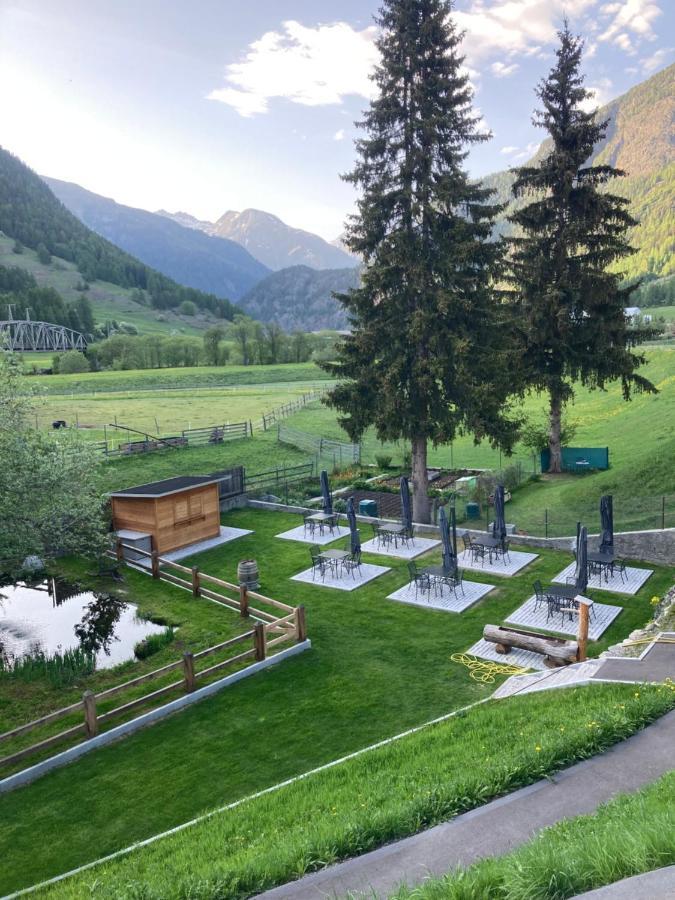 Hotel Crusch Alba Zernez Exteriér fotografie