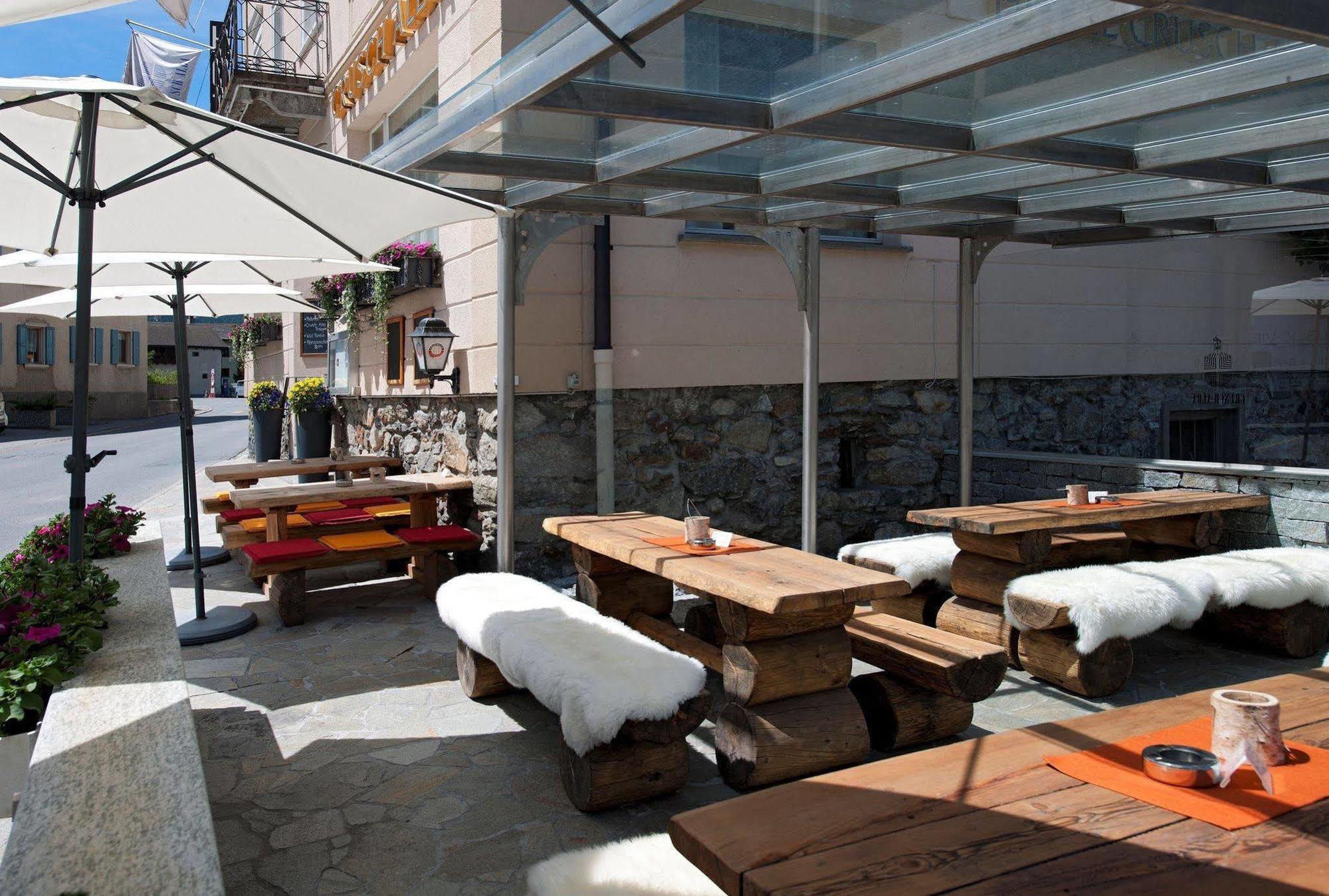 Hotel Crusch Alba Zernez Exteriér fotografie